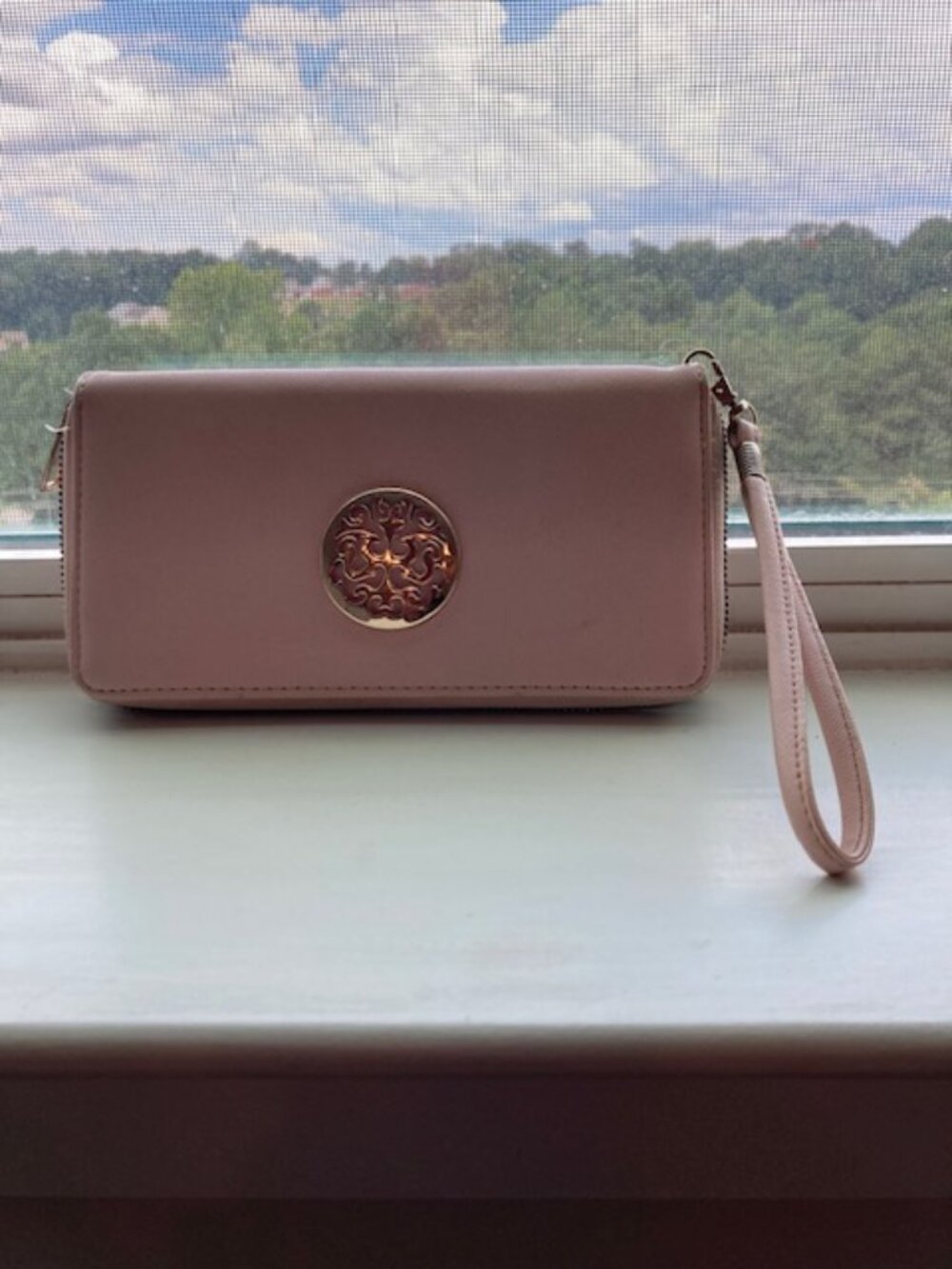 Women's Blush Pink Wristlet Wallet Zip Around Clutch.